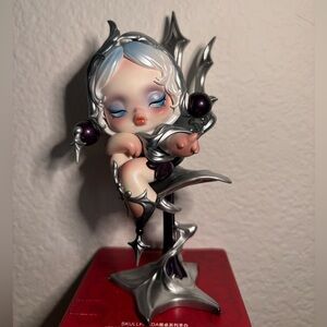 Skullpanda The Feast Begins Figurine - Confirmed The Silver Fork